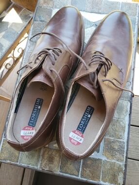 NEW Brown Derby Shoes By Florsheim